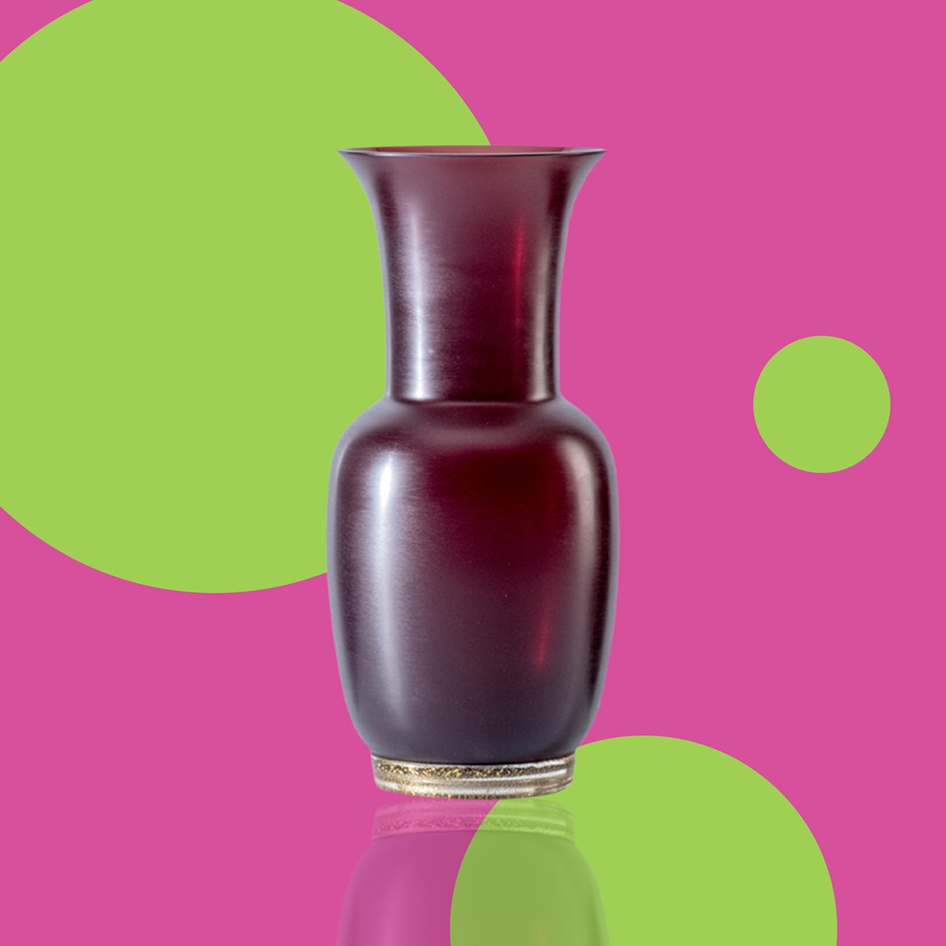 dfscom_stories_global_202111_holiday-dfs-staff-on-indulgent-gifts_01_2x.jpg