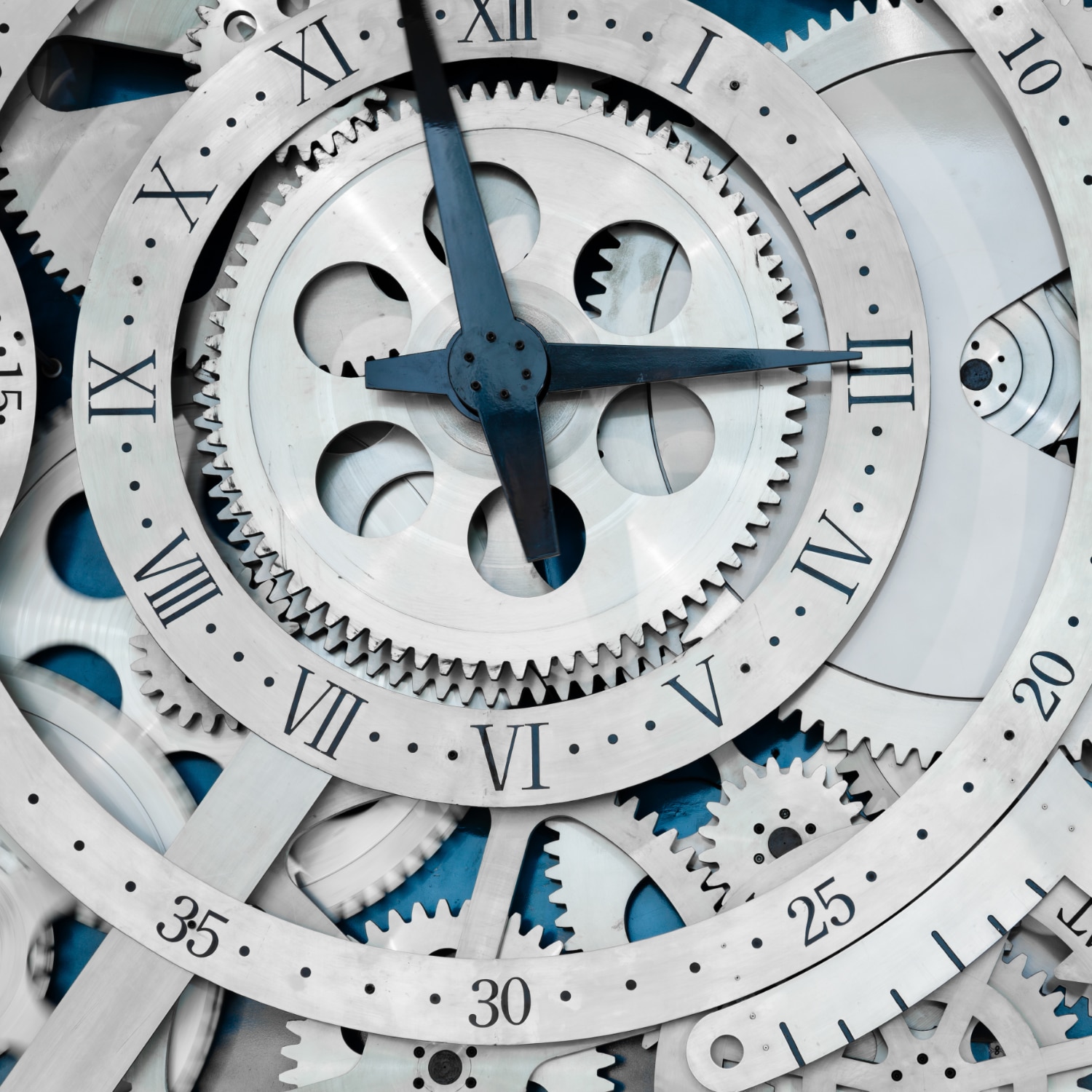 dfscom_MOT_Editorial_stories_global_202211_Inner_Workings_of_Time_03.png