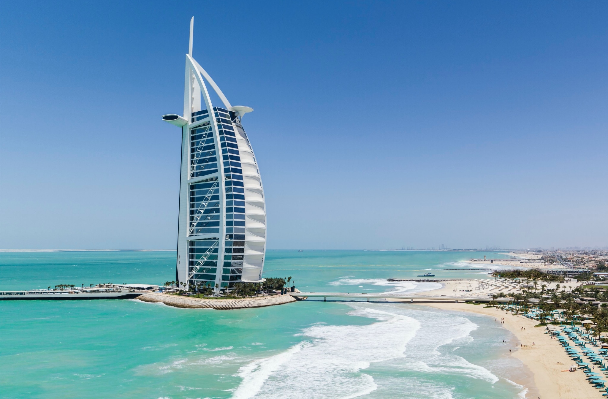 dfscom_stories_global_202205_5-Of-The-Worlds-Most-Bucket-List-Worthy-Beaches_Dubai.jpg