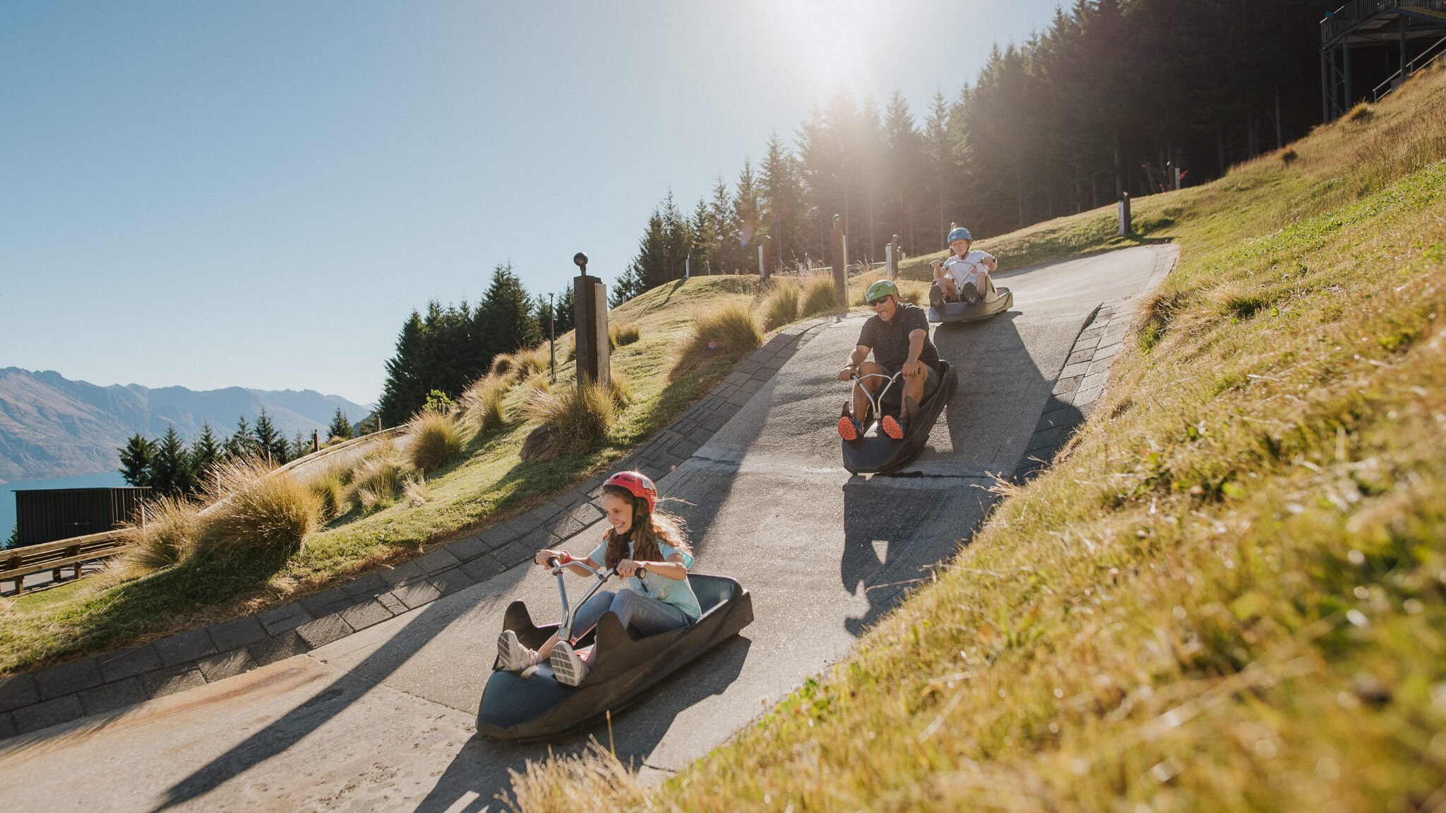 dfscom_queenstown_stories_local_202212_queenstown-neighbourhood_play_luge.png